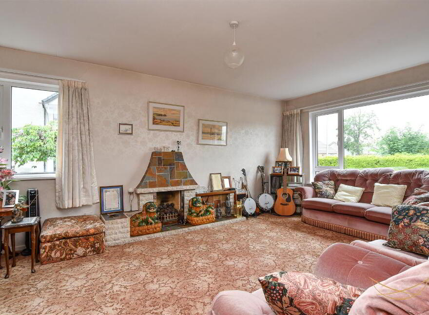 12 Old Larne Road, Ballynure, Ballyclare, BT39 9QB