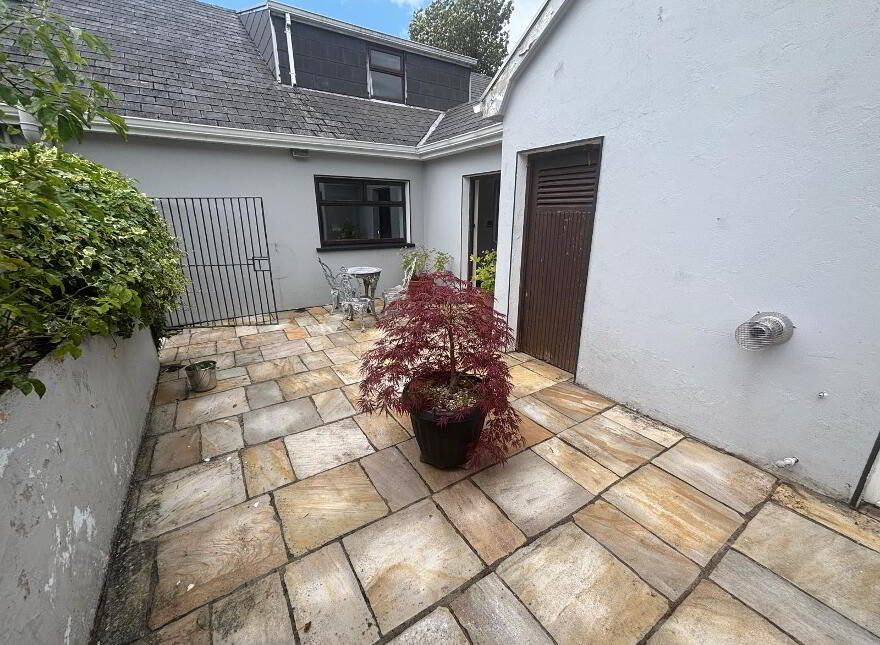 "Cois Farraige", The Glebe, Donegal Town, F94TDK7