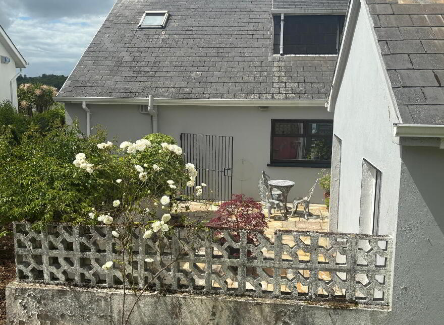 "Cois Farraige", The Glebe, Donegal Town, F94TDK7