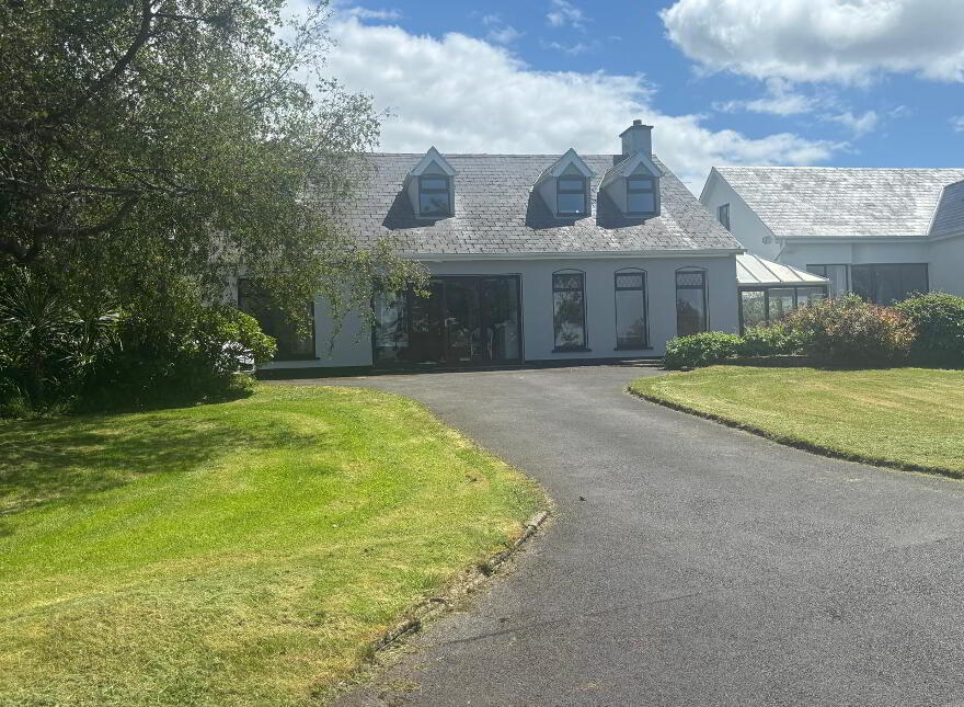 "Cois Farraige", The Glebe, Donegal Town, F94TDK7