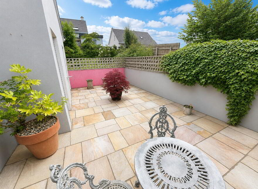 "Cois Farraige", The Glebe, Donegal Town, F94TDK7