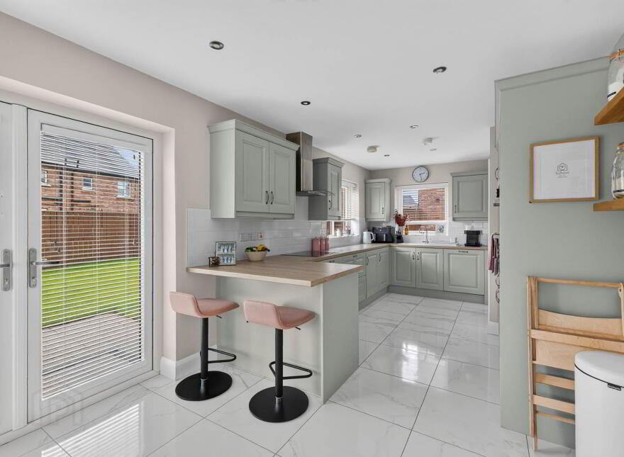 15 Ayrshire Gardens Terrace, Lisburn, BT28 2WN