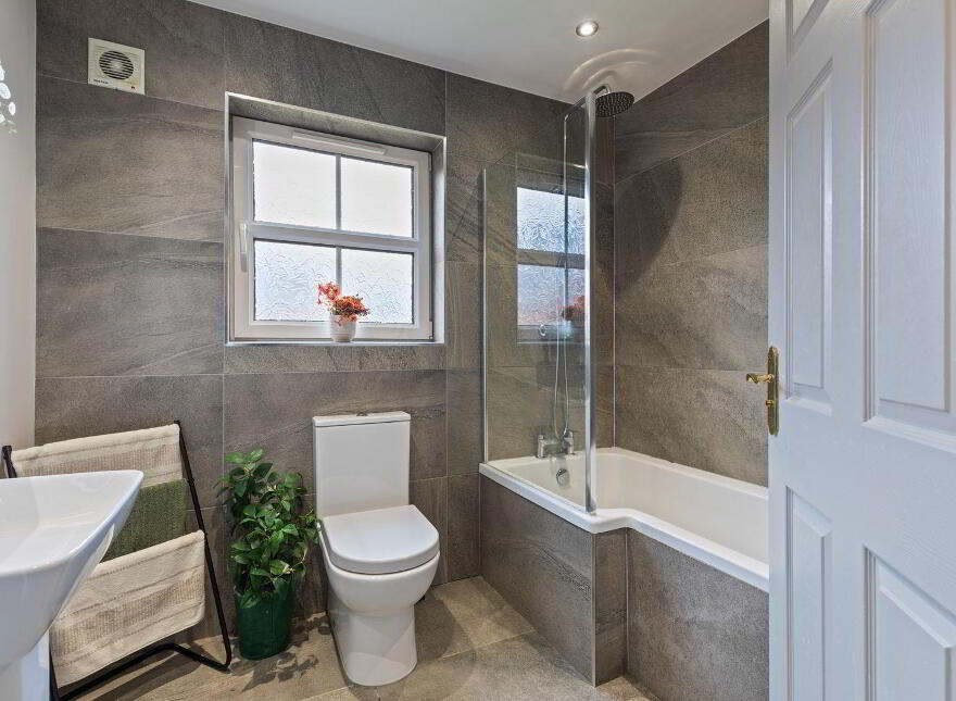 11 Ballycrochan Drive, Bangor, BT19 7LB