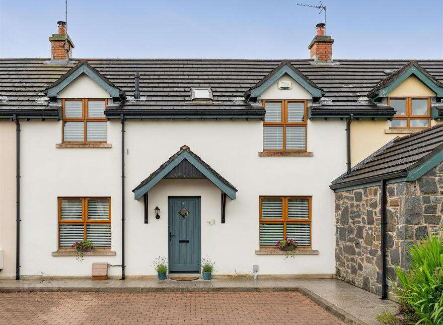 6 Grand Jury Court, Saintfield, BT24 7LD photo