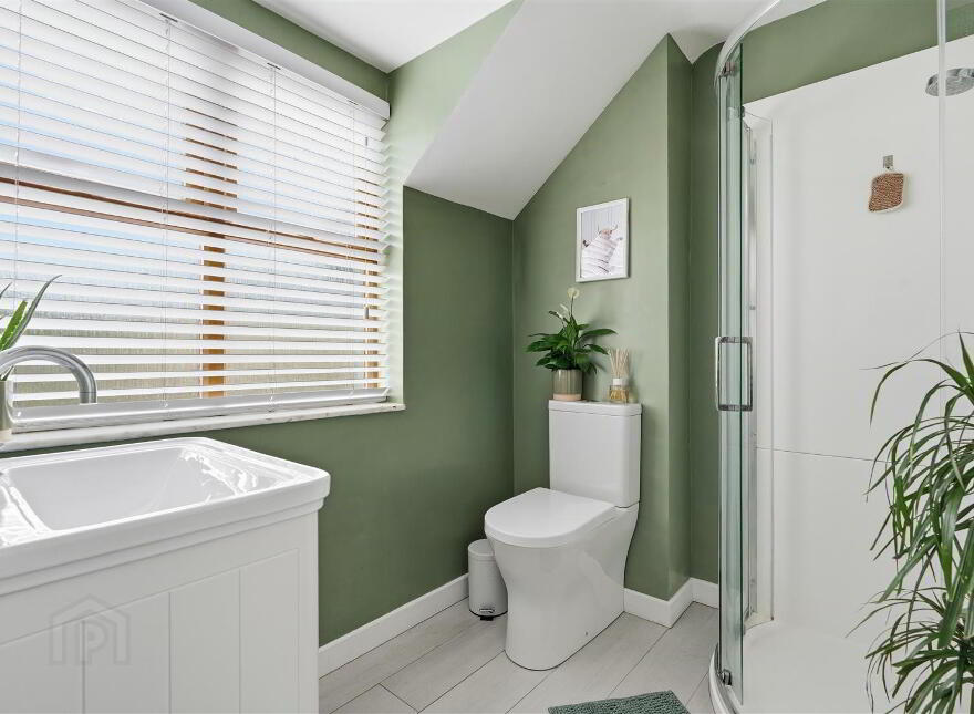 6 Grand Jury Court, Saintfield, BT24 7LD