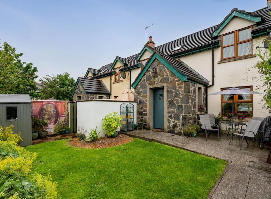 6 Grand Jury Court, Saintfield, BT24 7LD