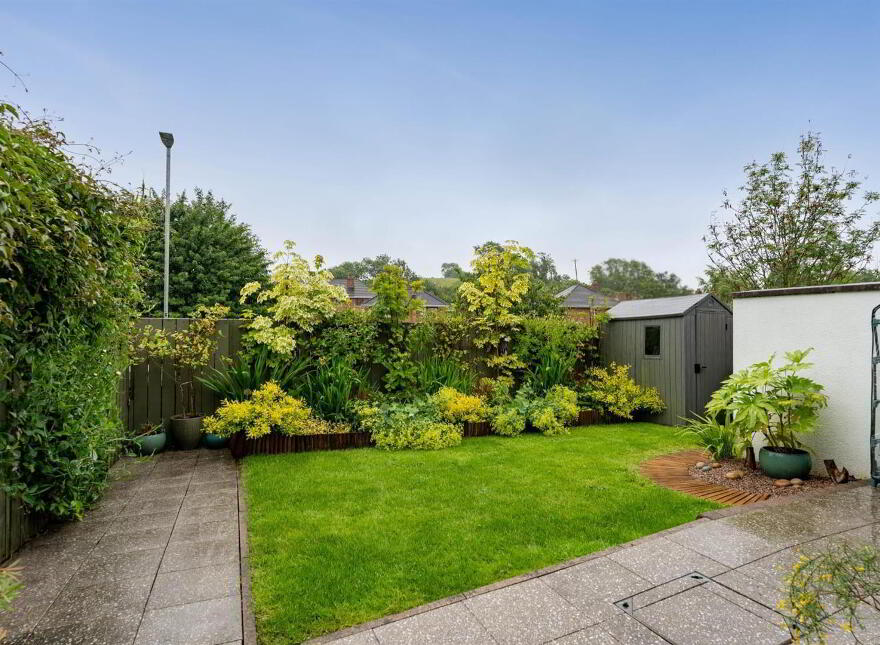 6 Grand Jury Court, Saintfield, BT24 7LD
