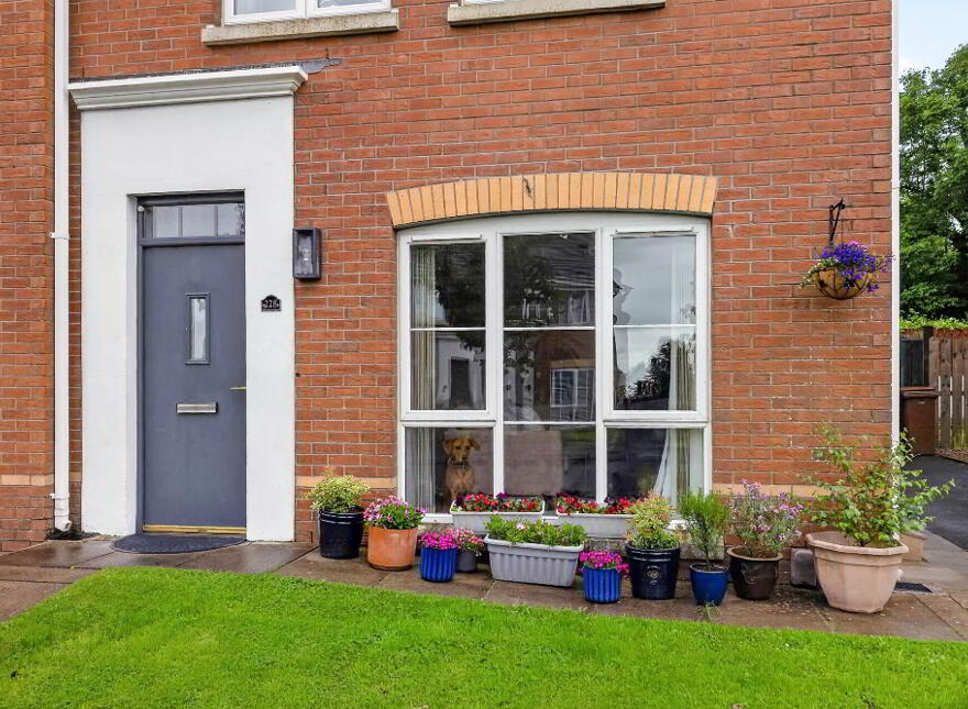 228 Glenwood Court, Lisburn, BT28 3UF