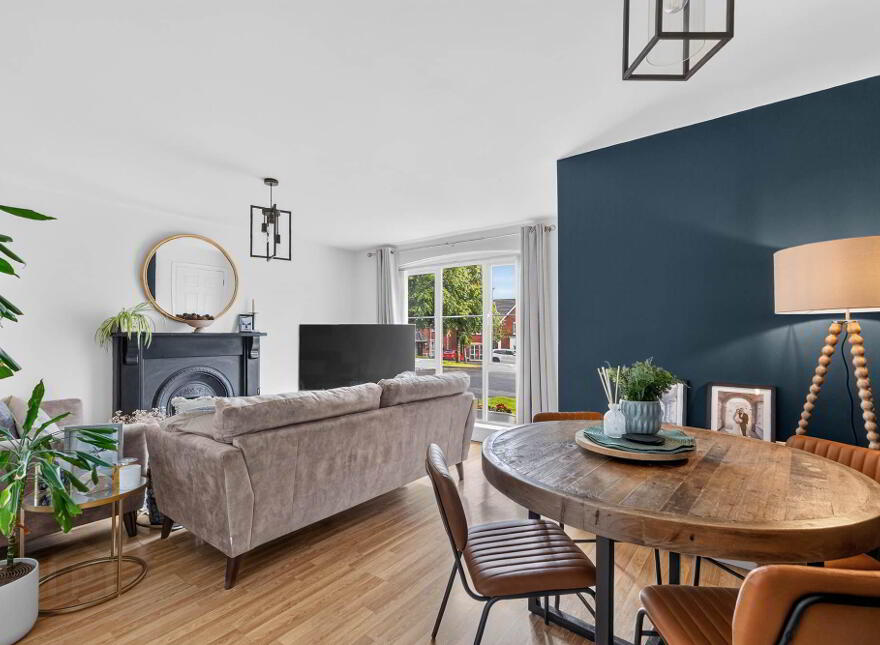 228 Glenwood Court, Lisburn, BT28 3UF
