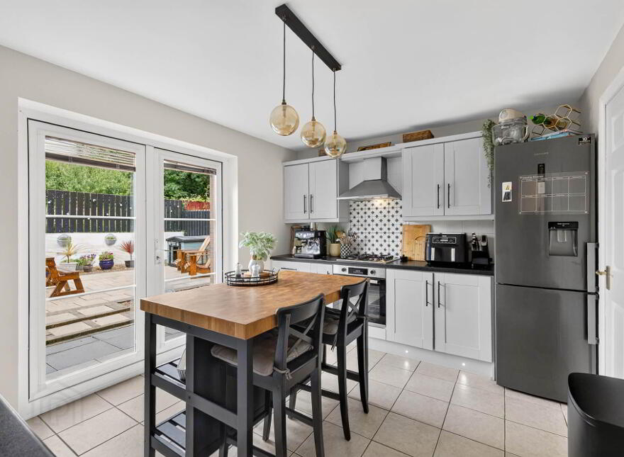 228 Glenwood Court, Lisburn, BT28 3UF