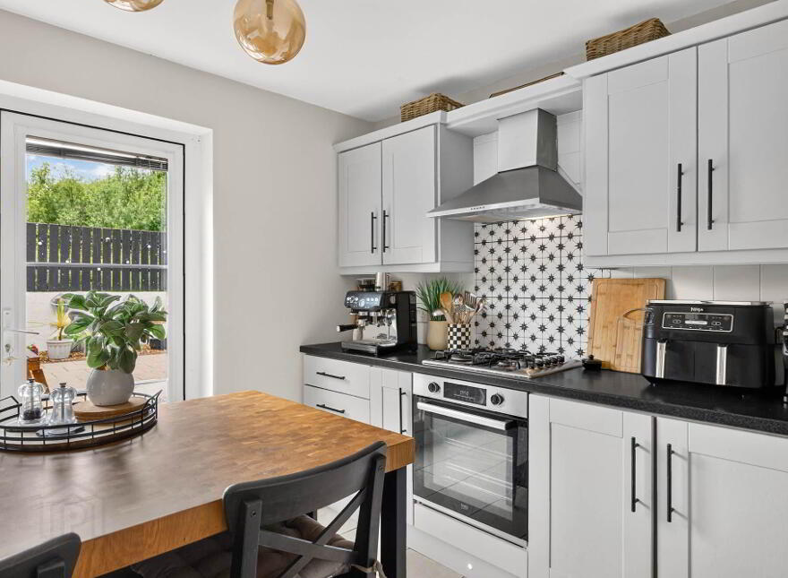 228 Glenwood Court, Lisburn, BT28 3UF