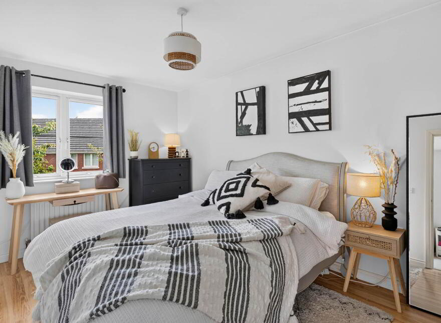 228 Glenwood Court, Lisburn, BT28 3UF