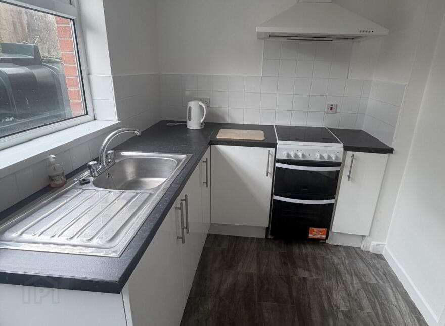 84 York Park, Belfast, BT15 3QW