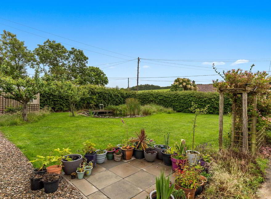 10 Abbacy Road, Ardkeen, Newtownards, BT22 1HH