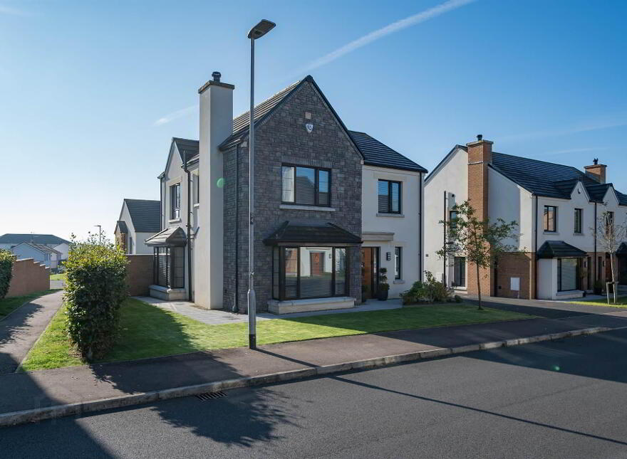 23 Chantry Gardens, Greenisland, Carrickfergus, BT38 8GE