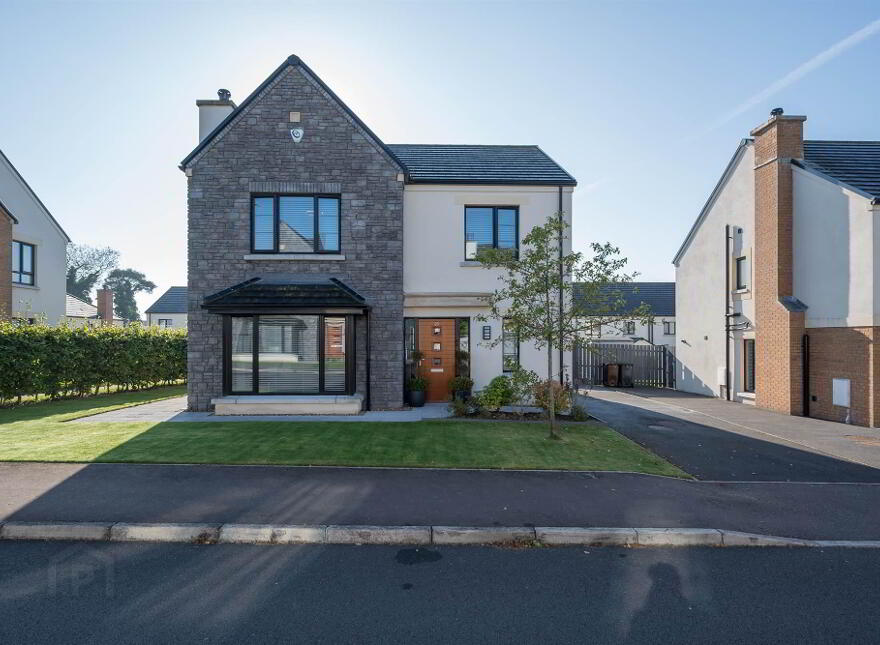 23 Chantry Gardens, Greenisland, Carrickfergus, BT38 8GE