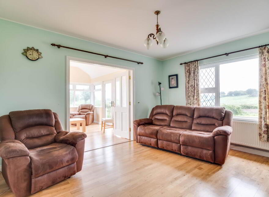 12 Derryclawan Road, Lisbellaw, BT94 5DB