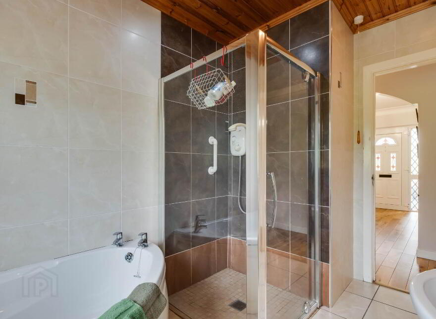 12 Derryclawan Road, Lisbellaw, BT94 5DB