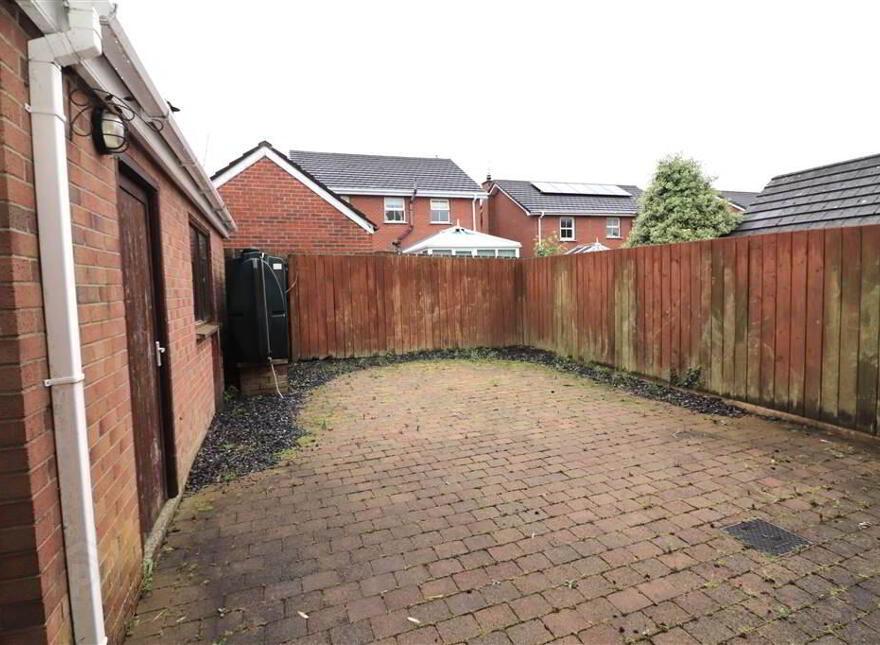 35 The Paddock, Limetree Avenue, Lisburn, BT28 2YD