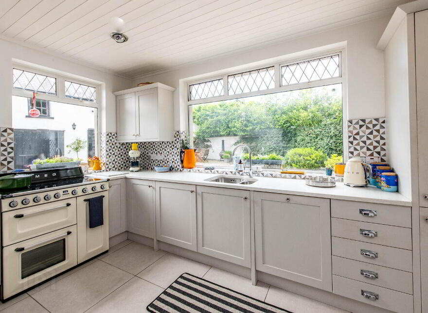384 Ballyclare Road, Newtownabbey, BT36 4TQ
