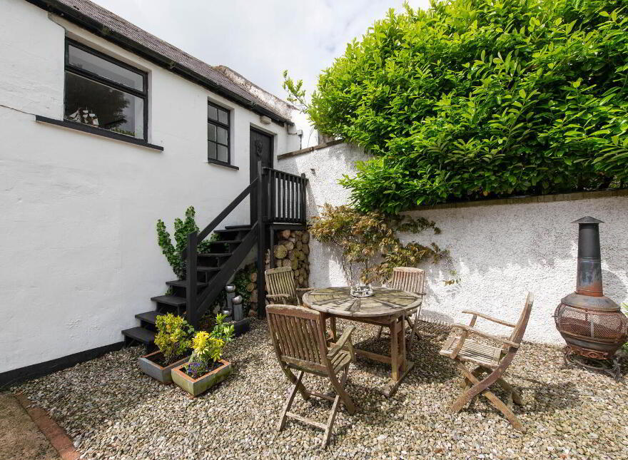384 Ballyclare Road, Newtownabbey, BT36 4TQ
