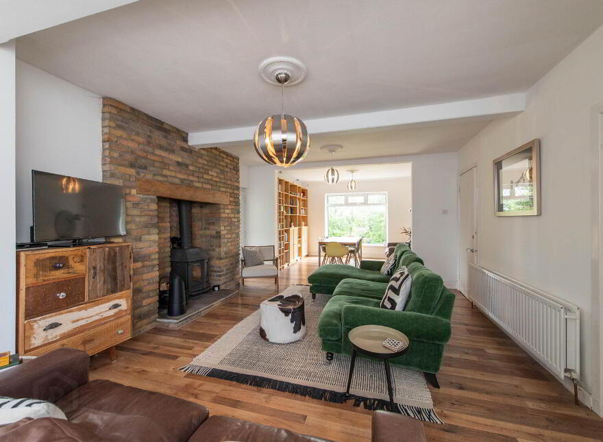 384 Ballyclare Road, Newtownabbey, BT36 4TQ