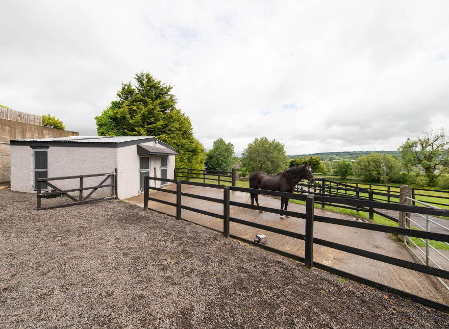 384 Ballyclare Road, Newtownabbey, BT36 4TQ