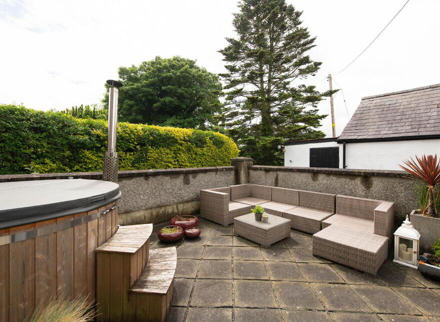 384 Ballyclare Road, Newtownabbey, BT36 4TQ