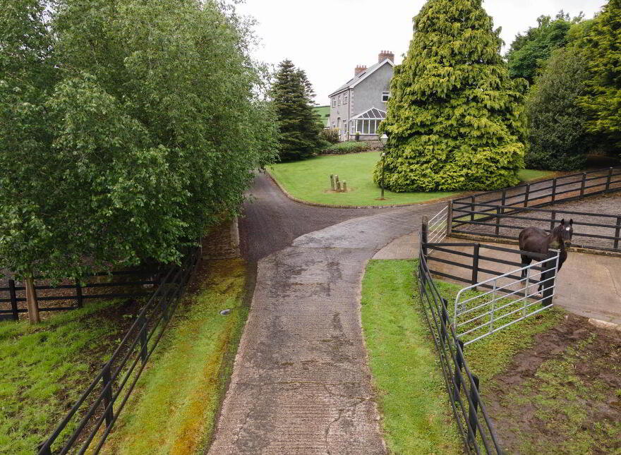 384 Ballyclare Road, Newtownabbey, BT36 4TQ