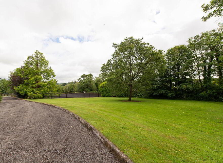 384 Ballyclare Road, Newtownabbey, BT36 4TQ