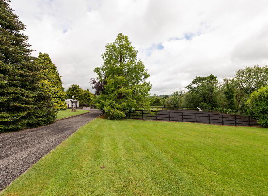 384 Ballyclare Road, Newtownabbey, BT36 4TQ