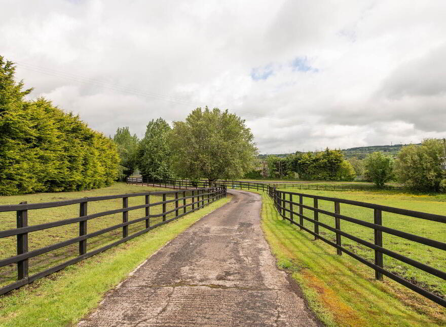 384 Ballyclare Road, Newtownabbey, BT36 4TQ