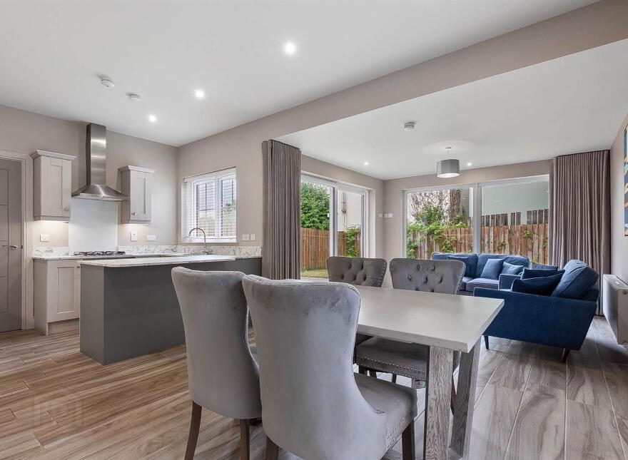 18 Lesley Chase, Knockagh Chase, Upper Road, Greenisland, BT38 8GU