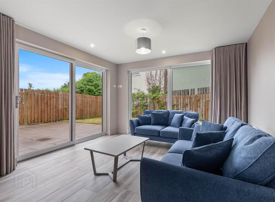 18 Lesley Chase, Knockagh Chase, Upper Road, Greenisland, BT38 8GU