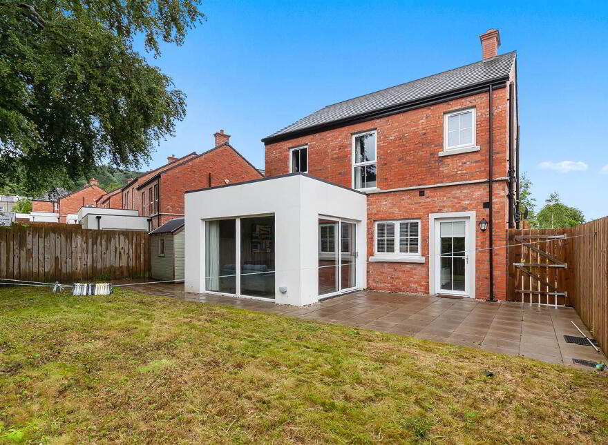 18 Lesley Chase, Knockagh Chase, Upper Road, Greenisland, BT38 8GU