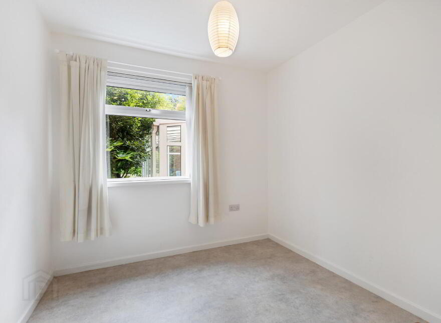 10 Croft Park, Holywood, BT18 0PF