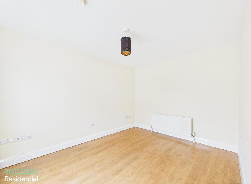 1 Victoria Close, Belfast, BT4 1PF