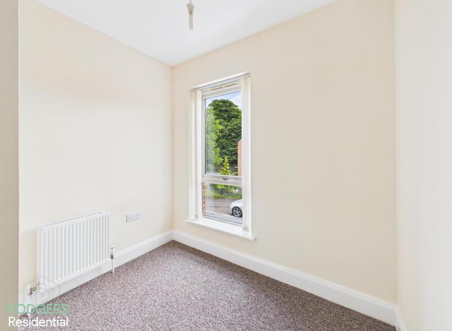 1 Victoria Close, Belfast, BT4 1PF