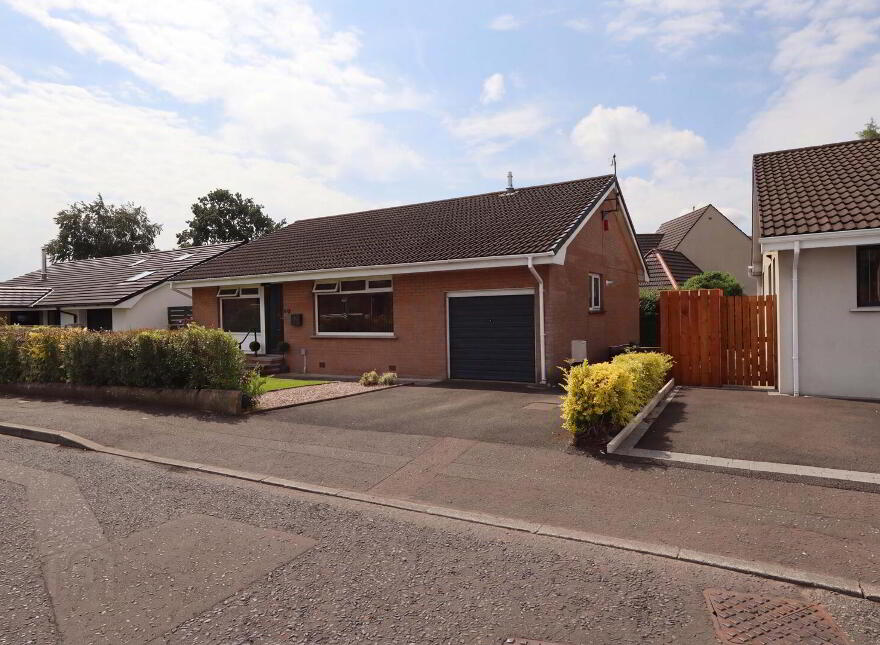 6 Lynda Gardens, Jordanstown, Newtownabbey, BT37 0NP