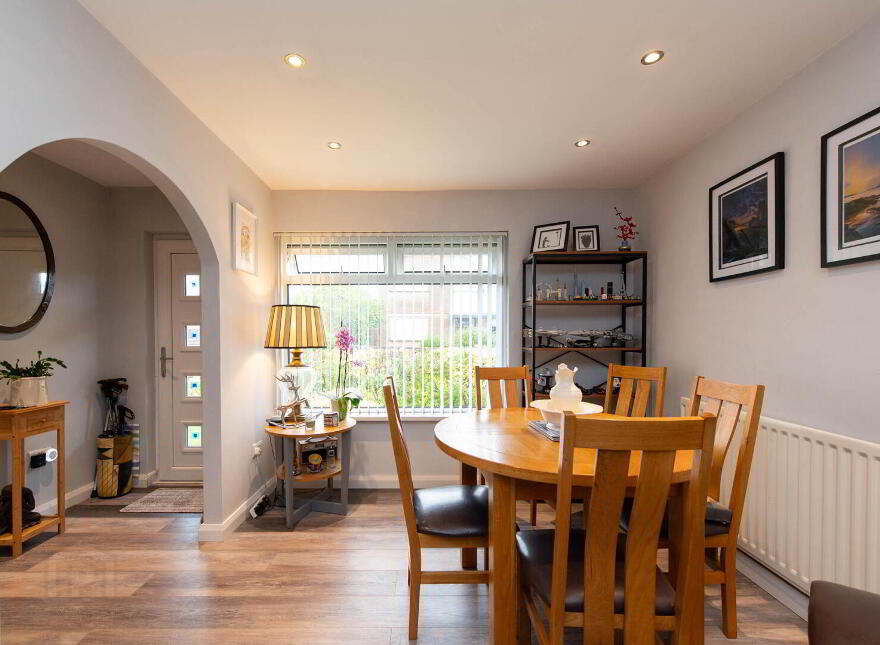 6 Lynda Gardens, Jordanstown, Newtownabbey, BT37 0NP