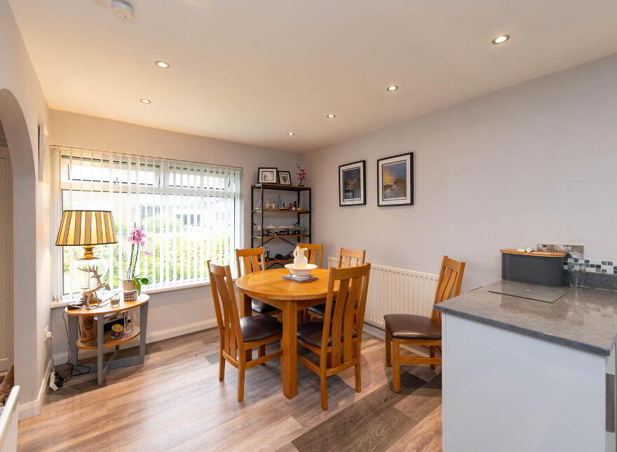 6 Lynda Gardens, Jordanstown, Newtownabbey, BT37 0NP
