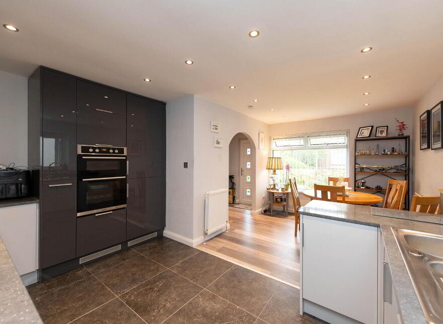 6 Lynda Gardens, Jordanstown, Newtownabbey, BT37 0NP