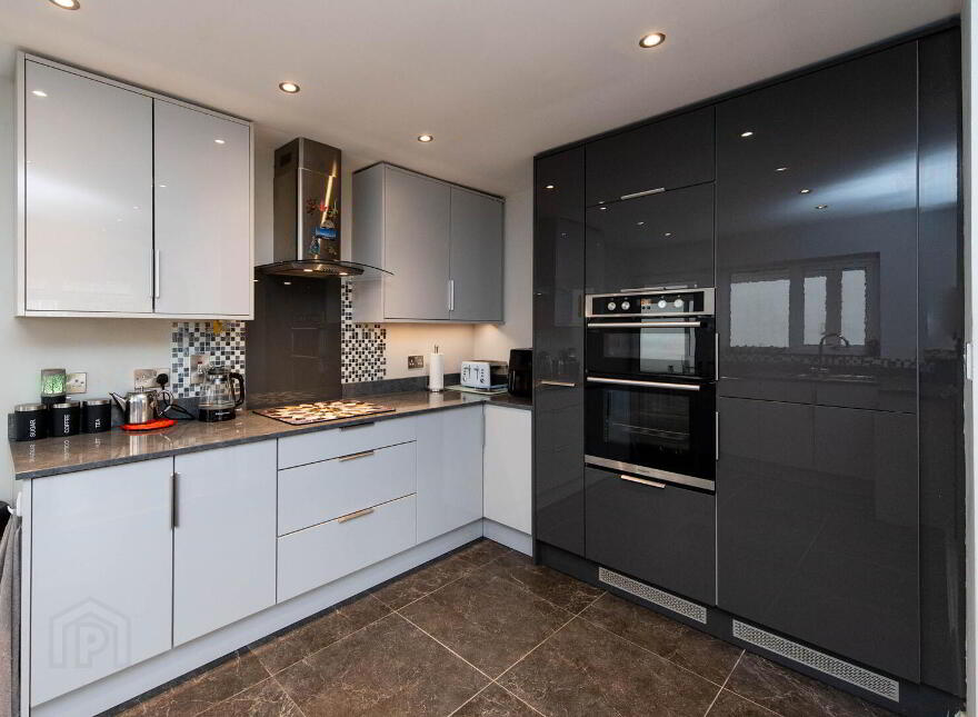 6 Lynda Gardens, Jordanstown, Newtownabbey, BT37 0NP