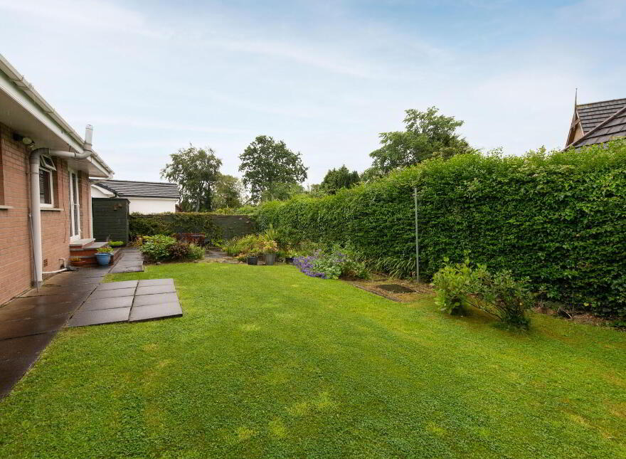 6 Lynda Gardens, Jordanstown, Newtownabbey, BT37 0NP