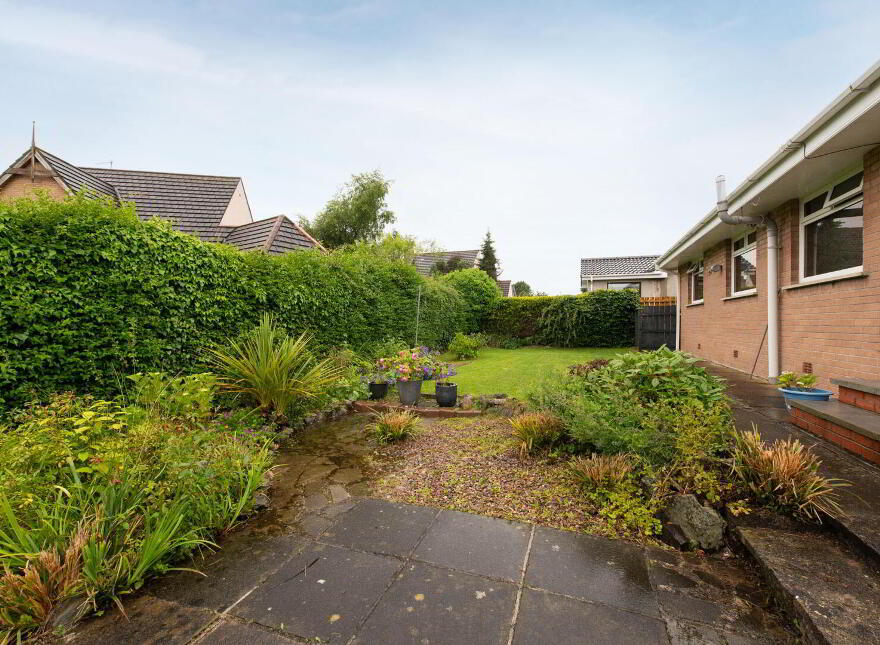 6 Lynda Gardens, Jordanstown, Newtownabbey, BT37 0NP
