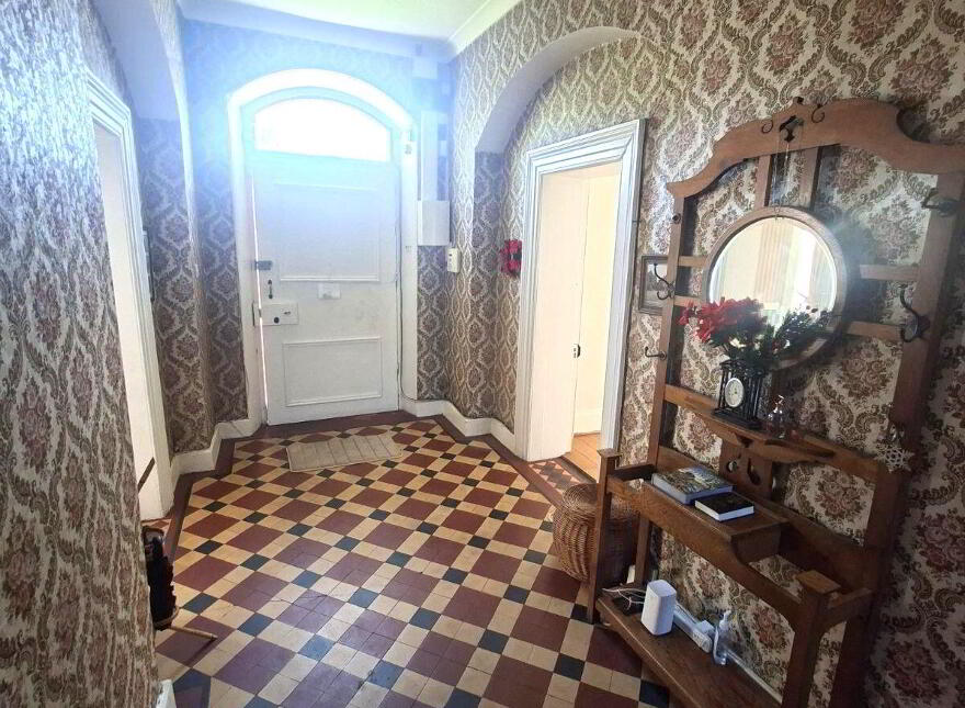 The Manse House, Farnham St, Cavan, H12V072