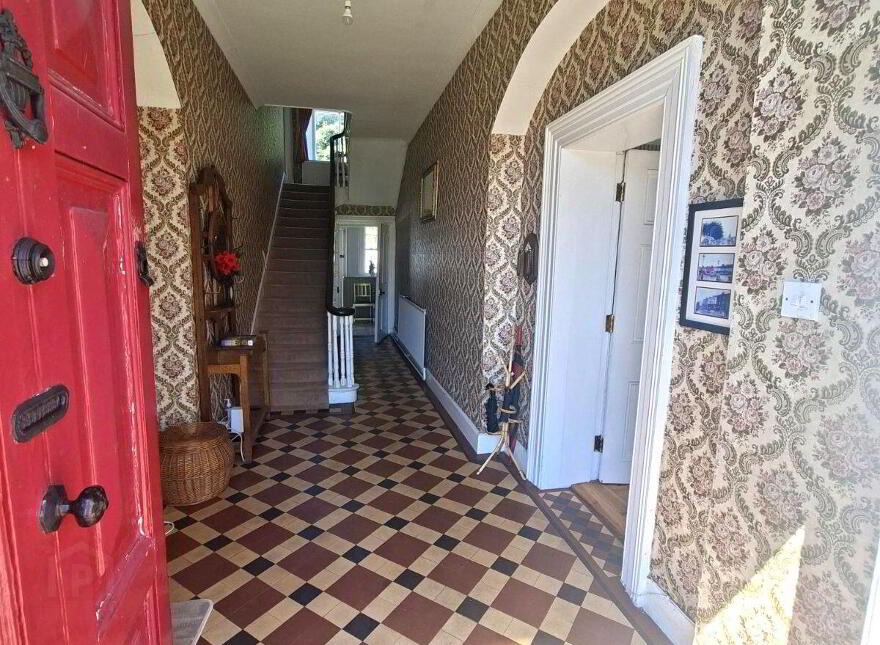 The Manse House, Farnham St, Cavan, H12V072