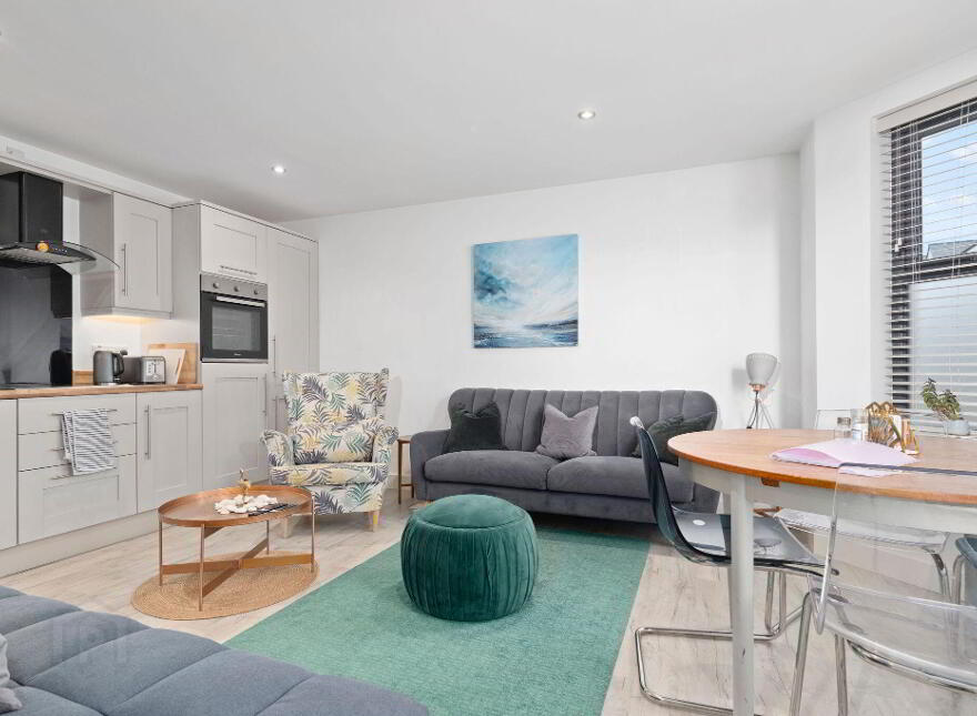 Apt 1, 96 Causeway Street, Portrush, BT56 8AE