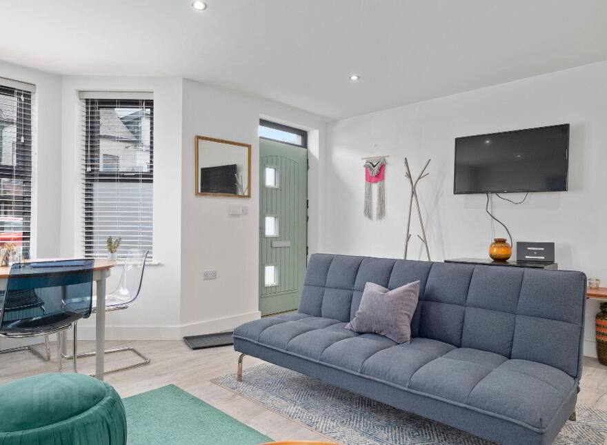 Apt 1, 96 Causeway Street, Portrush, BT56 8AE