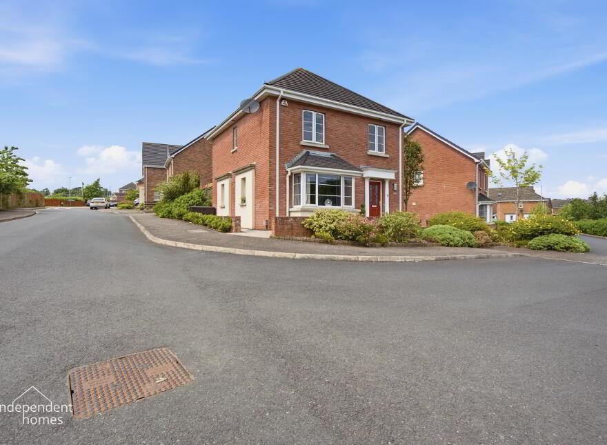 32 Ballyhampton Road, Larne, BT40 2ST